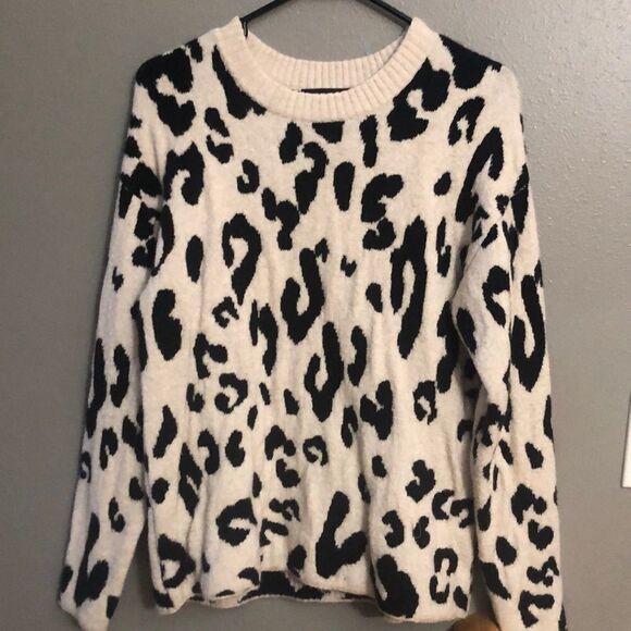 Nwot Something Navy leopard crewneck sweater - Picture 7 of 10